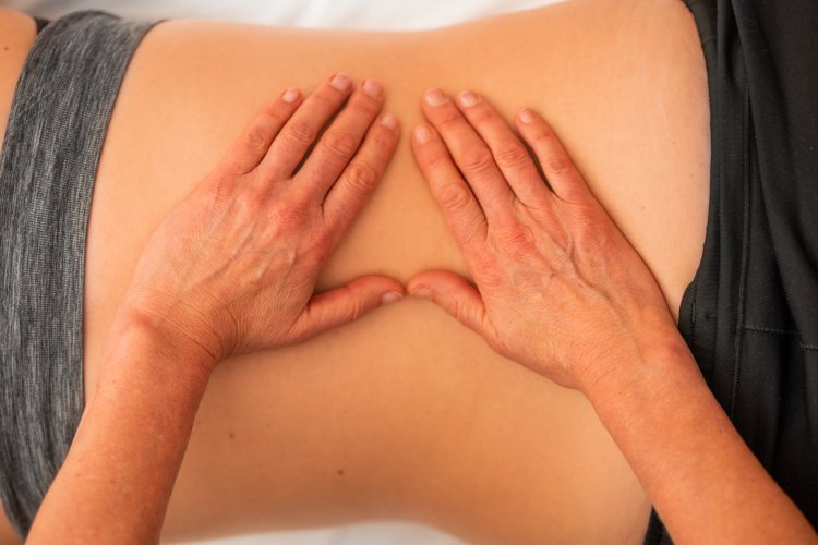 hand massage back health seniors