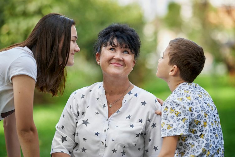 The Joy of Gratitude: 12 Simple Quotes About Appreciating the Present Moment