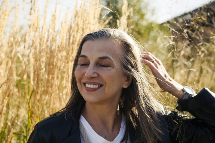 12 Simple Positive Mindset Quotes for Happiness at Any Age